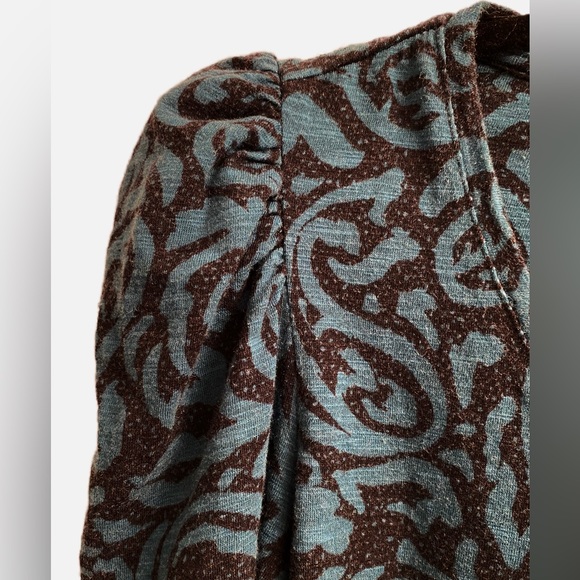 Chico's Paisley Romantic Tee Green V-neck 3/4 Sleeves Knit Top - Picture 5 of 6